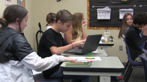 RHS sophomore personality finds fame on social media