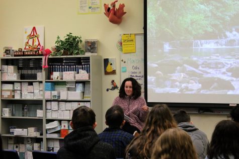 Creative writing class hosts annual poetry cafe